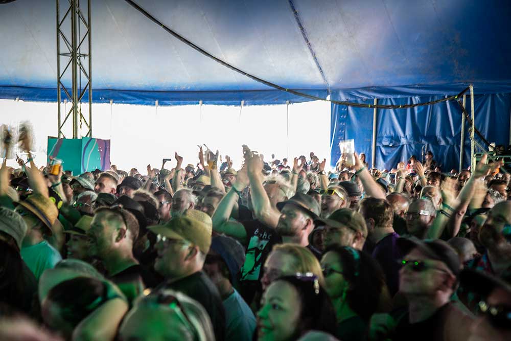 Crowd at bearded theory