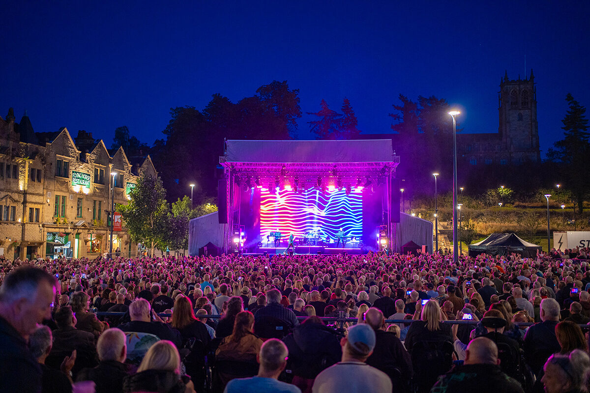 OMD live gig in Rochdale, UK starring Peter Hook & The Light & A Certain Ratio
