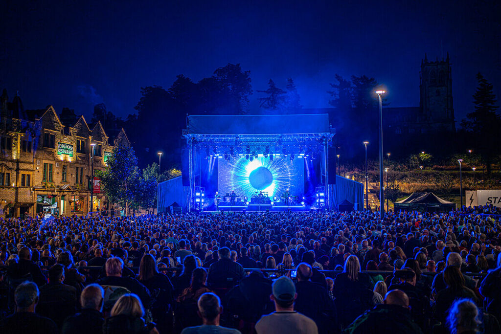 OMD live gig in Rochdale, UK starring Peter Hook & The Light & A Certain Ratio