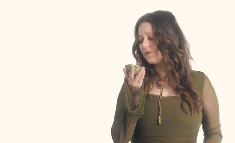Lindsay Everly brings cosmic country and Americana to new album ‘Fool’s Gold’